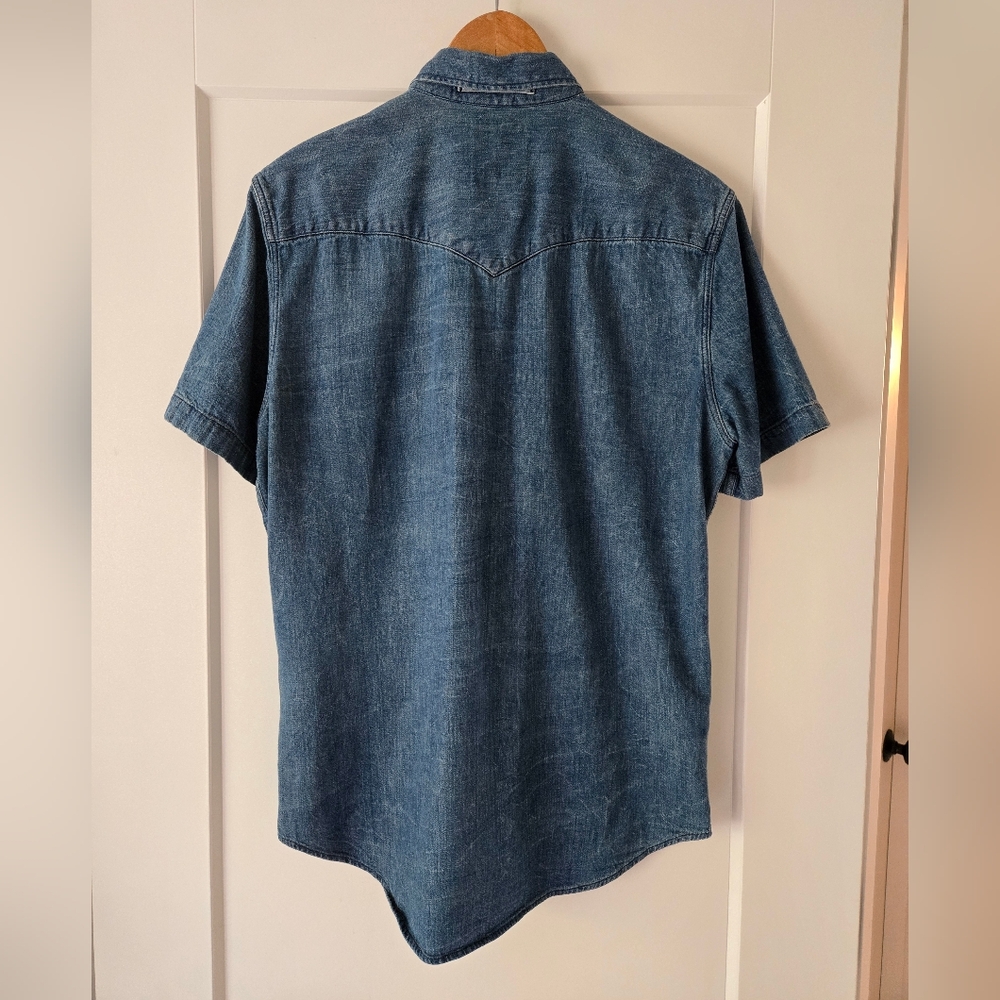 Levis Short Sleeve Denim Shirt - Picture 2 of 6